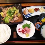 Izakaya Maechan - 左から厚揚げ煮･だし巻き･こんにゃく煮･ポテサラ