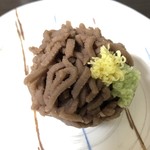 聚洸 - 春を告げる花の代表ともいえます福寿草。凍てついた土の中から顔を出す黄色が春を感じます(о´∀`о)