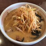麺屋 おざわ - みそらーめん（辛ねぎ）＠950円