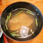 天銀 - アサリ味噌汁が途中配膳されます。