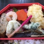 万葉軒 要町店 - おかずの部接写