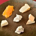 BAR Coda - 常時10種類以上から選べるチーズ盛り(^-^)v