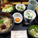 磯料理マルサ - 鯛丼の全景