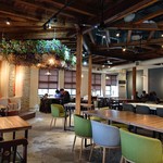 黒金通 - オサレな内観