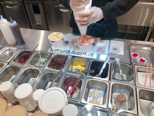 ローリーズ ロール アイスクリーム キョウト 大須店 Rolly S Roll Ice Cream Kyoto 大須観音 アイスクリーム 食べログ