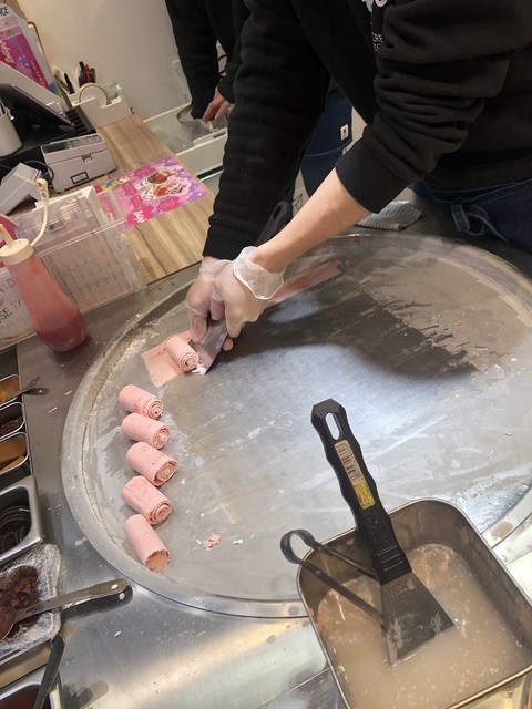 ローリーズ ロール アイスクリーム キョウト 大須店 Rolly S Roll Ice Cream Kyoto 大須観音 アイスクリーム 食べログ