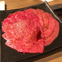 焼肉うしごろ 西麻布本店 - ザブトンのすきやき と、なにか忘れた