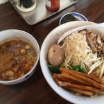 ゴーゴーロッキー - つけ麺＋メンマ＋海苔＋煮卵(サービス)
