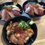 海鮮丼の駅前 - 