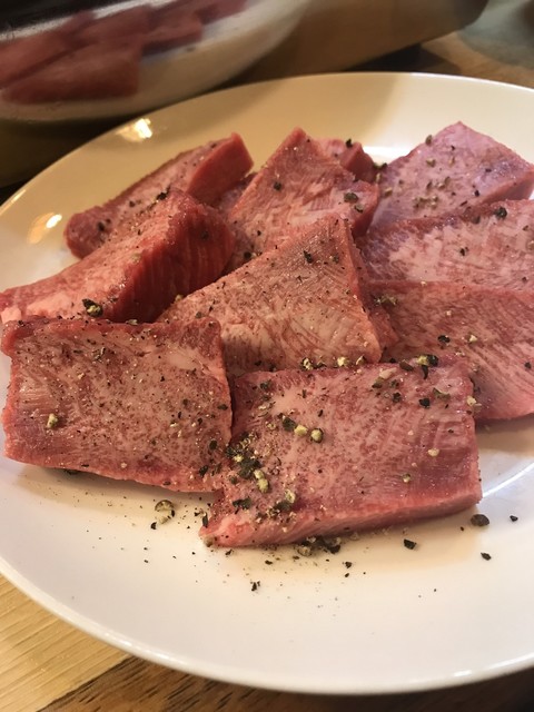 Niku Rakuya Tetsugyu Kuroge Wagyu Akami Niku to Horumon Yakinikuya Moriguchi Doi Ten