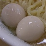 よこはま軒 - 料理写真:あっさり背脂ラーメン(うずらの味玉2コ入り)のうずらの味玉