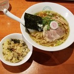 麺屋 六感堂 - 手もみ中華そば（鶏清湯×煮干バージョン）＋チャコ飯の高菜の炊き込みご飯