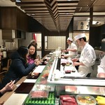 Daiwa Sushi - 店内！