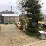 麺謹製3L's - 店舗入口