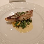カランドリエ - 真鯛のポワレ　隠元豆、グリーンピース、インカのめざめ添え