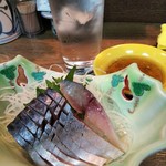 赤兎馬 - 絶妙の締め加減の〆鯖