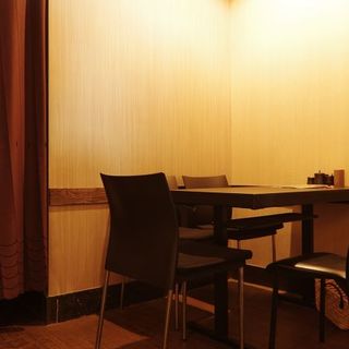≪テーブル席≫日々のお食事から各種ご宴会まで様々なシーンに是非。