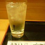 一心太助 - 芋焼酎富乃宝山水割り一杯目