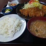 三好弥 - とんかつ定食1000円