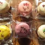 不二家 - 料理写真:左奥:ハローキティ 中央奥:マイメロディ 右奥:シナモロール 左手前:ポムポムプリン 中央手前:クロミ 右手前:ペコちゃん