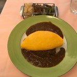 ブラッスリー ドンピエール - キーマカレーふわとろオムレツのせ（１６００円）