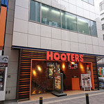 フーターズ - HOOTERS 新宿西口店