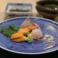味あら井 - ●きぬ貝、関門海峡の平目、北海道生雲丹、シマアジ造り