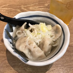 肉汁餃子のダンダダン - 水餃子。
            税抜470円。
            美味し。