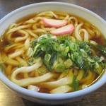 かど八 - 唐揚げ定食 925円 + うどん 大盛り 180円 ＝ 1,105円（税別）の うどん大盛り。　　　　　2019.02.26