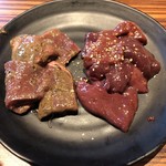 本格焼肉チファジャ - 国産ハート（黒胡椒）＆ 国産焼きレバー