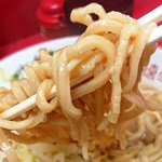 ラーメン二郎 京急川崎店 - 麺リフトアップ