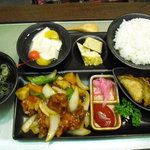 王府井 - 酢豚定食