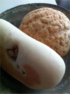 Pandoradhi - メロンパン、くるみパン