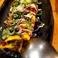 ダイナミックキッチン＆バー 響  新宿サザンタワー店 - 黒毛和牛筋肉と葱の牛ぺい焼き