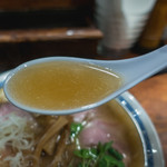 中華そば しば田 - スープ