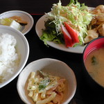 二本松ドライブイン - 生姜焼き定食（830円）