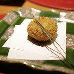 かまくら和久 - 強肴：エビイモとトリフと鴨肉のコロッケ）