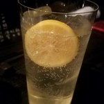 日本のお酒と土鍋のごはん こめいろ - 果実酒ソーダ割