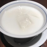 陳麻婆豆腐 - 杏仁豆腐