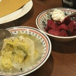 ビストロ プーフェ - 白菜のエチュベ、ビーツとサワークリーム     各440円