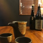 Firenze Sake Osterica - あたたかみを感じる和モダンな雰囲気