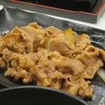 Yoshinoya - 牛皿、牛丼のごはんの上に乗ってる具ですね