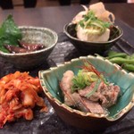 Washoku Gurume Izakaya Iseya - ちょい食べ！お得セット ¥1,000+tax
                        日替わりおつまみ5種盛り