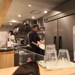 中華そば 髙野 - 店内