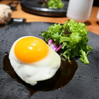 FORNO - 黒毛和牛ハンバーグ黒ニンニクとバルサミコソース