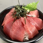 弁天屋 - 鉄火丼…760円