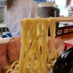 俺のラーメン あっぱれ屋 - この熱々感、伝わるかな？？
      最後まで熱々なの、未だに感動します✨