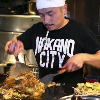 【名物】迫力満点の鉄板焼き！焼きたい方はお知らせください♪