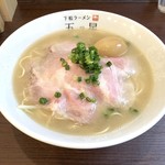 下松ラーメン 五ツ星 - ラーメン大（840円）＋味玉トッピング（100円）