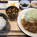 taishuubarusandogurasu - ランチメニュー 生姜焼き定食